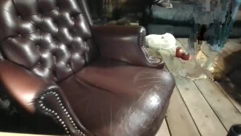 Snapshot of juicypit chatting on 12/07/24, 03:14 Greg online show from 12/07/24, 03:14