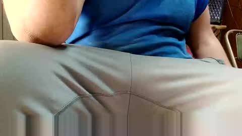 Snapshot of juicyweiner chatting on 01/01/25, 08:15 juicyweiner online show from 01/01/25, 08:15