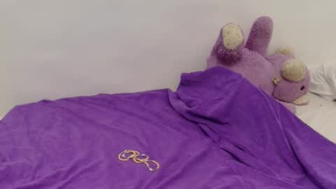 juicyxpink online show from 03/24/26, 07:57