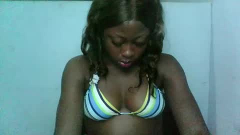 Snapshot of juicyyxboobs chatting on 05/06/26, 12:19 juicyyxboobs online show from 05/06/26, 12:19