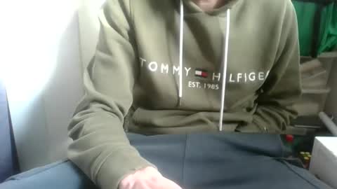 Snapshot of juju78juju chatting on 11/04/25, 08:24 juju78juju online show from 11/04/25, 08:24