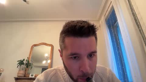 jules_demastre1 online show from 12/02/25, 07:57