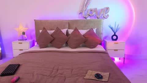 Jules Nightt online show from 04/01/26, 09:45