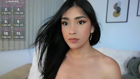 Jules Bennett online show from 03/12/25, 01:03