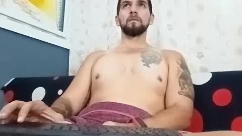 juleslake2 online show from 10/29/25, 01:24