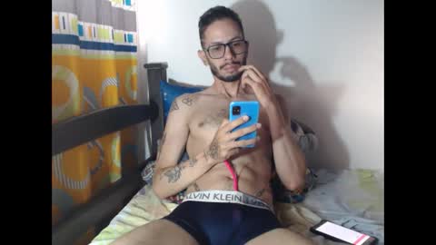 Julfigo online show from 10/19/25, 11:11