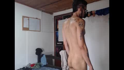 Snapshot of julfigo chatting on 05/05/26, 06:38 Julfigo online show from 05/05/26, 06:38