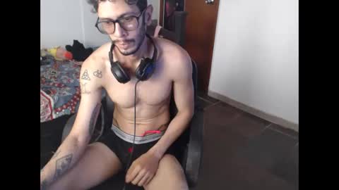 Snapshot of julfigo chatting on 06/05/26, 02:56 Julfigo online show from 06/05/26, 02:56