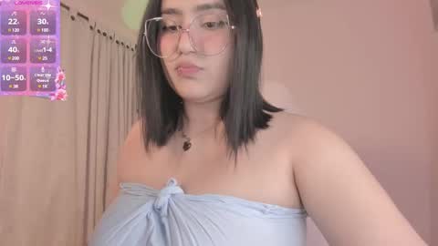 Snapshot of juli_1213 chatting on 02/24/25, 02:19 Juliana online show from 02/24/25, 02:19