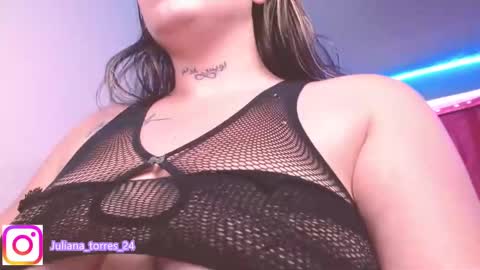 Snapshot of juli_69 chatting on 12/16/24, 10:24 Juliana Torres online show from 12/16/24, 10:24