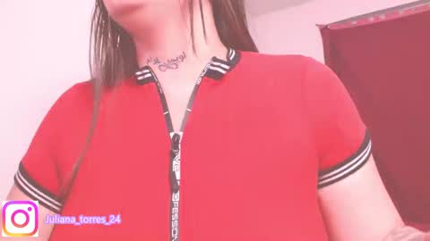 Snapshot of juli_69 chatting on 12/22/24, 11:31 Juliana Torres online show from 12/22/24, 11:31