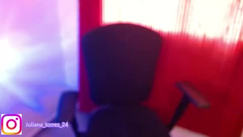 Snapshot of juli_69 chatting on 01/28/25, 08:26 Juliana Torres online show from 01/28/25, 08:26