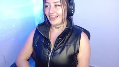 Snapshot of juli_69 chatting on 02/18/25, 11:08 Juliana Torres online show from 02/18/25, 11:08