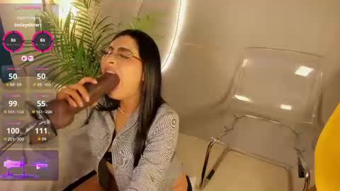 Snapshot of juli_casanova chatting on 06/23/26, 02:48 juli_casanova online show from 06/23/26, 02:48