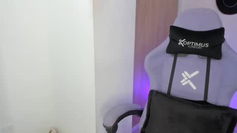 Snapshot of juli_santos_22 chatting on 02/26/25, 06:21 juli_santos_22 online show from 02/26/25, 06:21