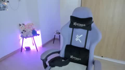 Snapshot of juli_santos_22 chatting on 10/05/25, 05:55 juli_santos_22 online show from 10/05/25, 05:55