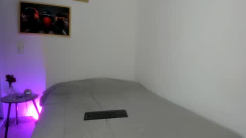juli_santos_22 online show from 07/31/26, 01:21