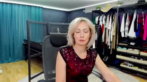 julia__cherry_ online show from 05/23/26, 02:10