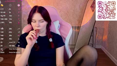 Julia online show from 04/11/26, 07:45