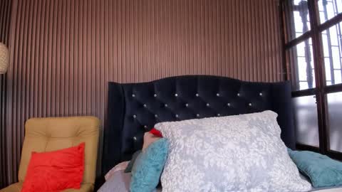 Snapshot of julia_dawson chatting on 11/03/25, 08:21 Julia online show from 11/03/25, 08:21