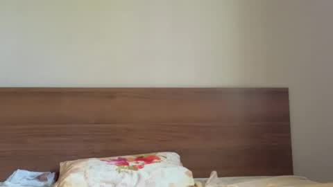 Snapshot of julia_giulia chatting on 10/07/25, 07:16 julia_giulia online show from 10/07/25, 07:16