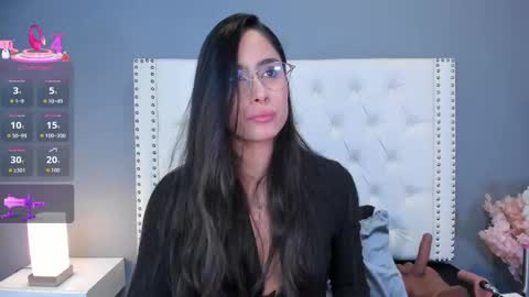 J U L IA   M A R T I N E Z online show from 09/22/25, 11:34