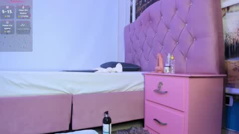 Snapshot of julia_roberss chatting on 11/07/25, 03:17 Julia online show from 11/07/25, 03:17