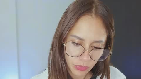 Julia Schedule 10 pm to 4  am GTM-5 online show from 06/17/26, 09:27