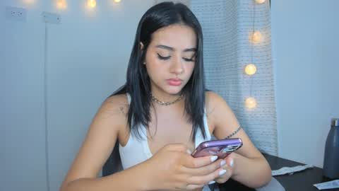 Snapshot of julia_strauns chatting on 12/05/24, 06:10 julia_strauns online show from 12/05/24, 06:10