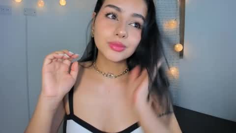 Snapshot of julia_strauns chatting on 12/07/24, 04:09 julia_strauns online show from 12/07/24, 04:09