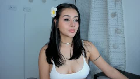 Snapshot of julia_strauns chatting on 01/29/25, 05:51 julia_strauns online show from 01/29/25, 05:51