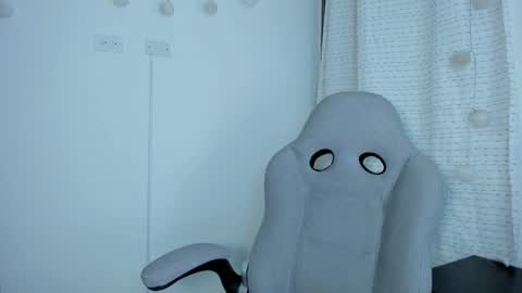 Snapshot of julia_strauns chatting on 02/11/25, 09:53 julia_strauns online show from 02/11/25, 09:53