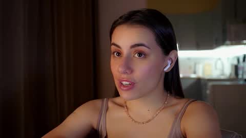 Molly online show from 03/05/26, 02:46