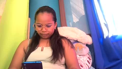 juliah02 online show from 02/09/25, 06:01