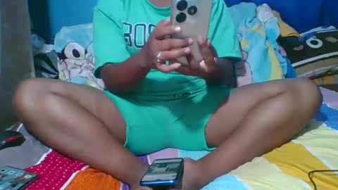 juliah02 online show from 02/15/25, 11:50