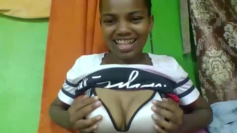 juliah02 online show from 04/02/26, 10:13