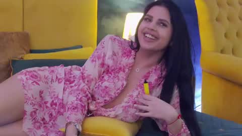 Snapshot of juliaharveyy chatting on 03/07/25, 08:44 Julia online show from 03/07/25, 08:44