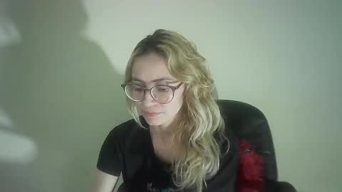 JuliaMack online show from 01/02/25, 08:35