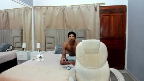 Snapshot of julian_billy chatting on 01/17/25, 05:30 julian billy online show from 01/17/25, 05:30