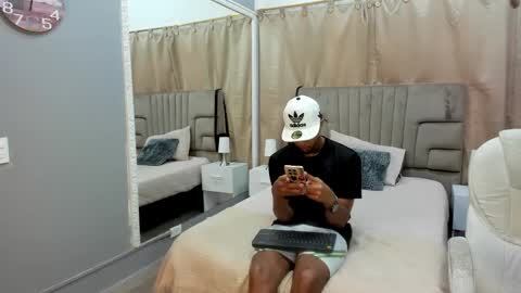 Snapshot of julian_billy chatting on 01/21/25, 03:54 julian billy online show from 01/21/25, 03:54