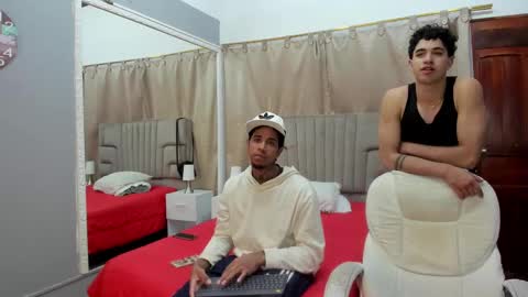 Snapshot of julian_billy chatting on 01/24/25, 04:28 julian billy online show from 01/24/25, 04:28