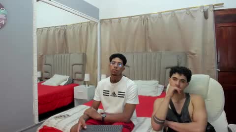 Snapshot of julian_billy chatting on 01/26/25, 02:30 julian billy online show from 01/26/25, 02:30