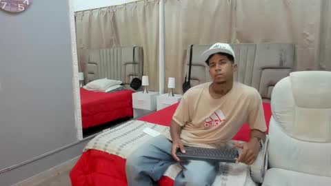 Snapshot of julian_billy chatting on 01/31/25, 11:46 julian billy online show from 01/31/25, 11:46