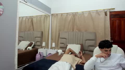 Snapshot of julian_billy chatting on 02/06/25, 03:52 julian billy online show from 02/06/25, 03:52