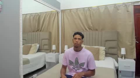 Snapshot of julian_billy chatting on 03/01/25, 11:17 julian billy online show from 03/01/25, 11:17