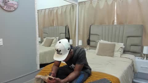 Snapshot of julian_billy chatting on 03/10/25, 05:50 julian billy online show from 03/10/25, 05:50