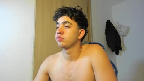 Snapshot of julian_billy chatting on 11/05/25, 07:52 julian billy online show from 11/05/25, 07:52