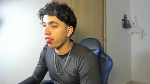 Snapshot of julian_billy chatting on 11/11/25, 05:40 julian billy online show from 11/11/25, 05:40