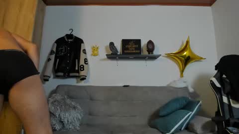 Snapshot of julian_wallace chatting on 10/02/25, 04:58 julian_wallace online show from 10/02/25, 04:58