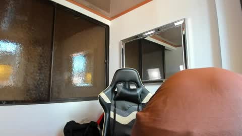 julian_wallace online show from 04/04/26, 07:55